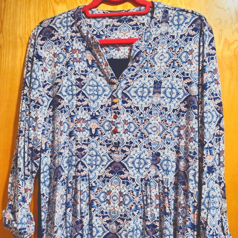 Dress Barn Women's blue paisley popover XL